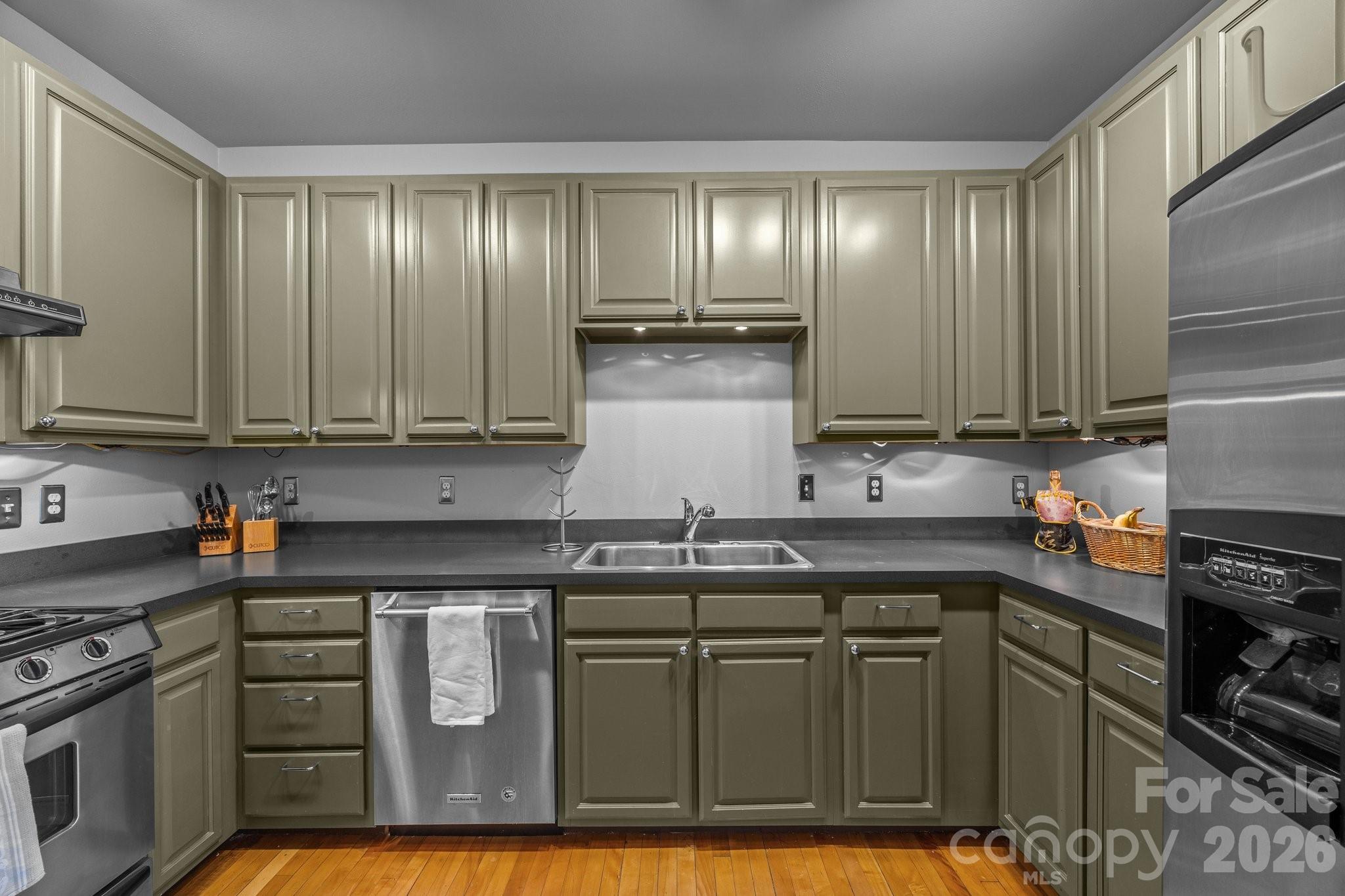 84 W Walnut Street Asheville NC 28801