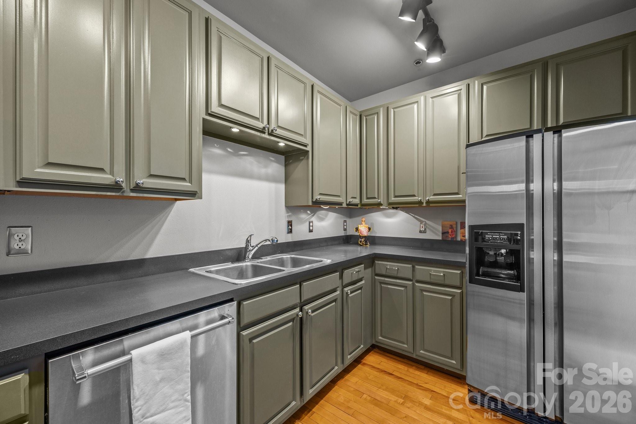 84 W Walnut Street Asheville NC 28801