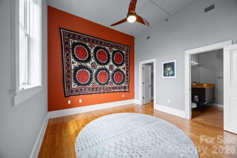 84 W Walnut Street Asheville NC 28801
