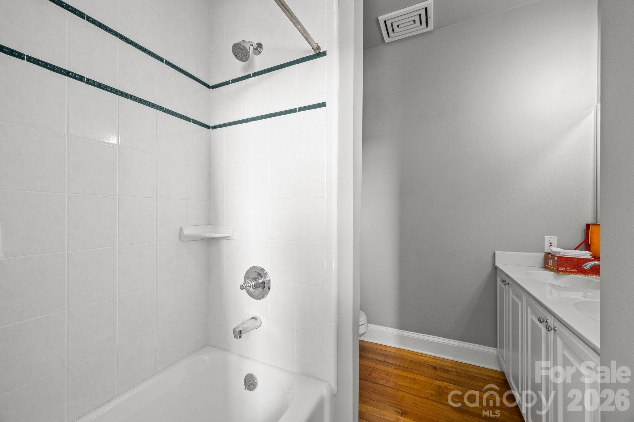 84 W Walnut Street Asheville NC 28801
