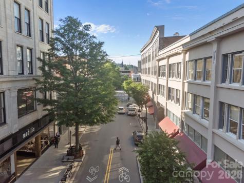84 W Walnut Street Asheville NC 28801