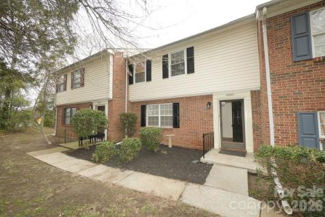 8805 Hunter Ridge Drive Charlotte NC 28226