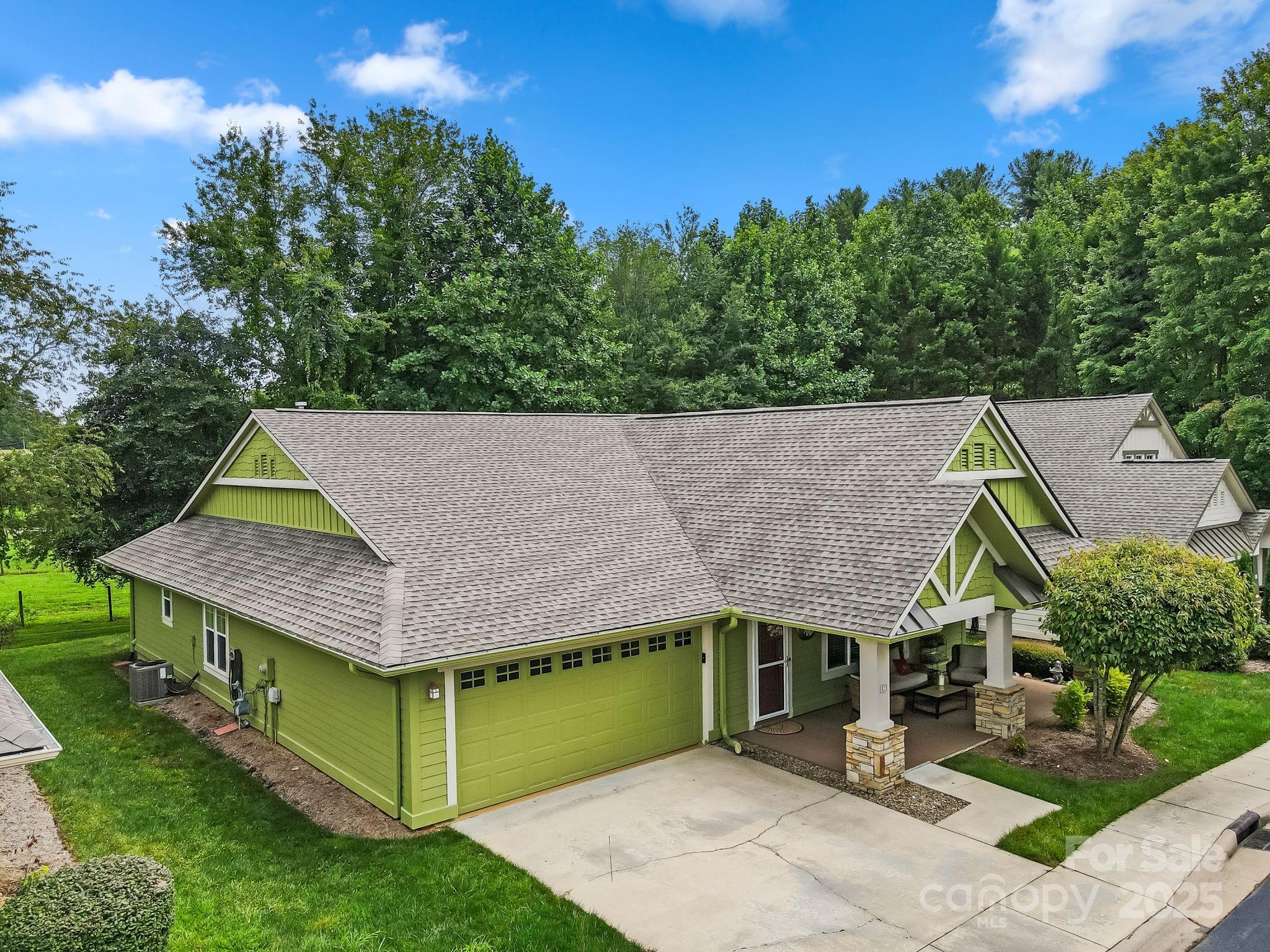 44 Gray Wolf Lane Hendersonville NC 28792