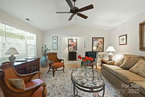 44 Gray Wolf Lane Hendersonville NC 28792