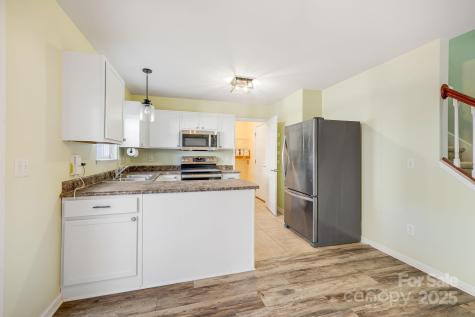 48 Lanceford Circle Fletcher NC 28732