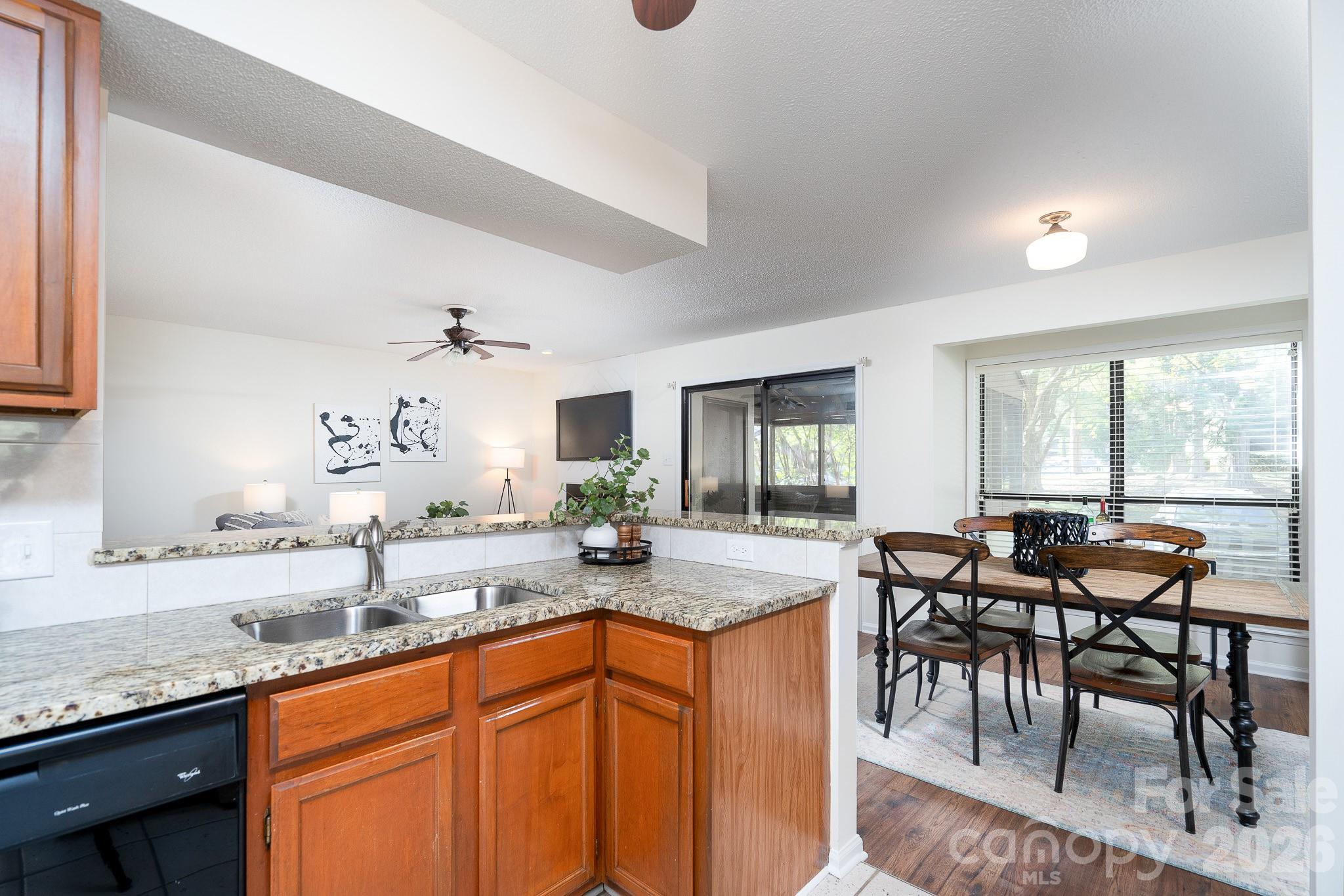 7309 Winery Lane Charlotte NC 28227