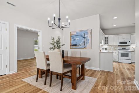 8228 Windsor Ridge Drive Charlotte NC 28277