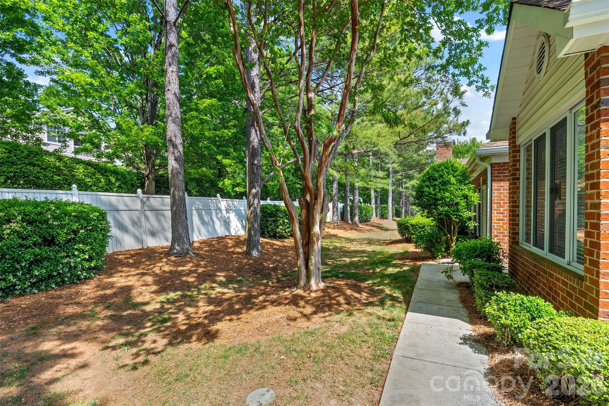 8228 Windsor Ridge Drive Charlotte NC 28277