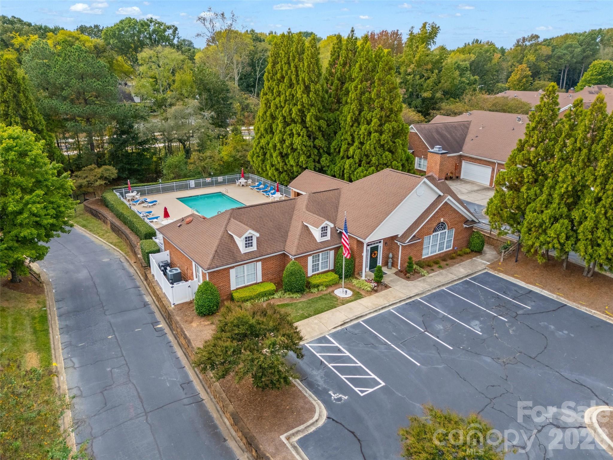 8228 Windsor Ridge Drive Charlotte NC 28277