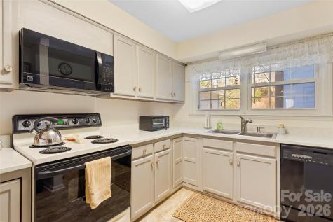 116 Lakeview Court Brevard NC 28712
