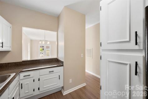 301 Queens Road Charlotte NC 28204