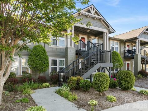 1704 Deermouse Way Hendersonville NC 28792