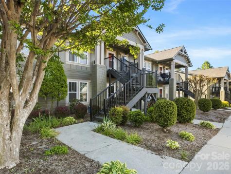 1704 Deermouse Way Hendersonville NC 28792