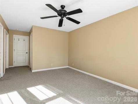 1704 Deermouse Way Hendersonville NC 28792