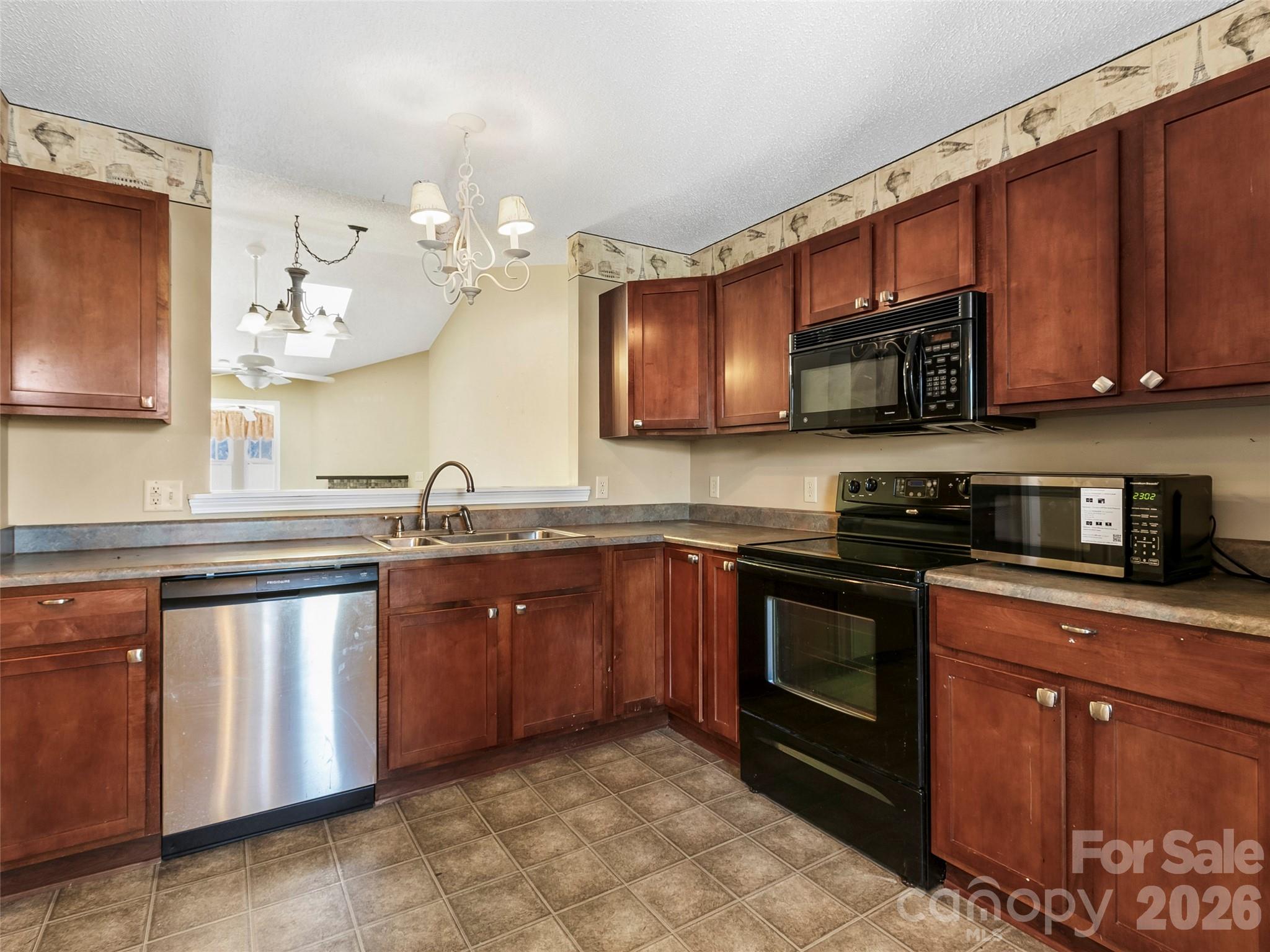 1704 Deermouse Way Hendersonville NC 28792