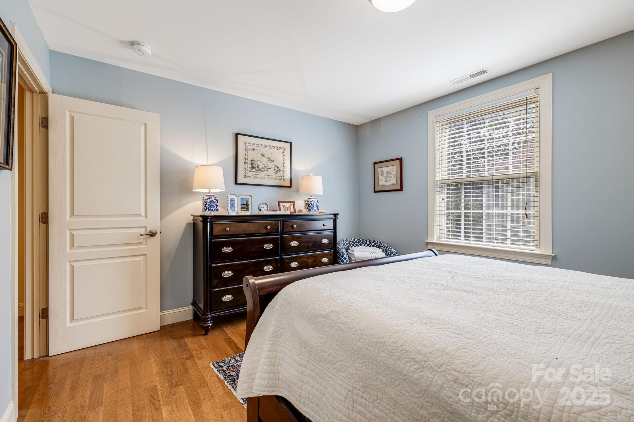 28 Trafalgar Circle Asheville NC 28805