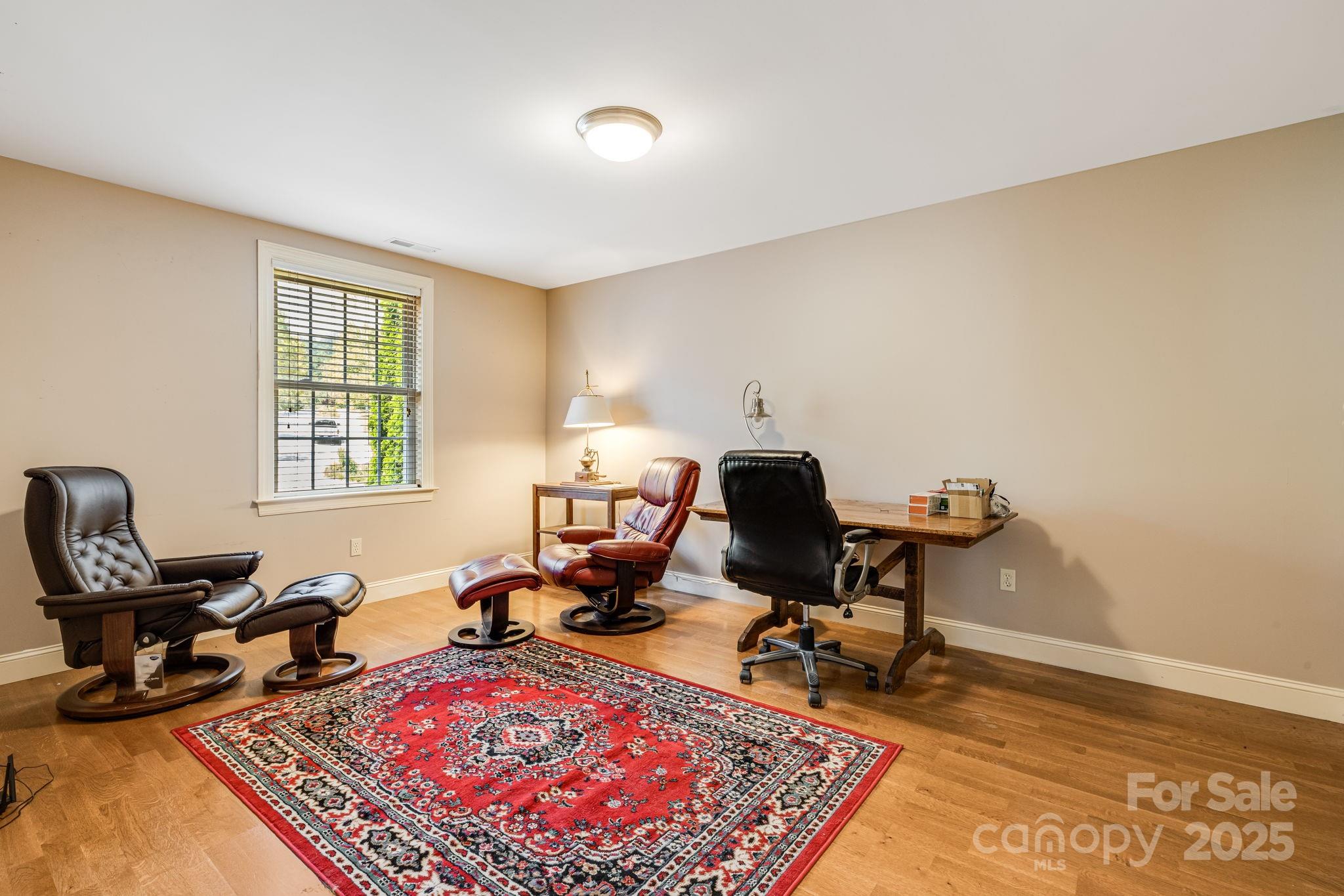 28 Trafalgar Circle Asheville NC 28805