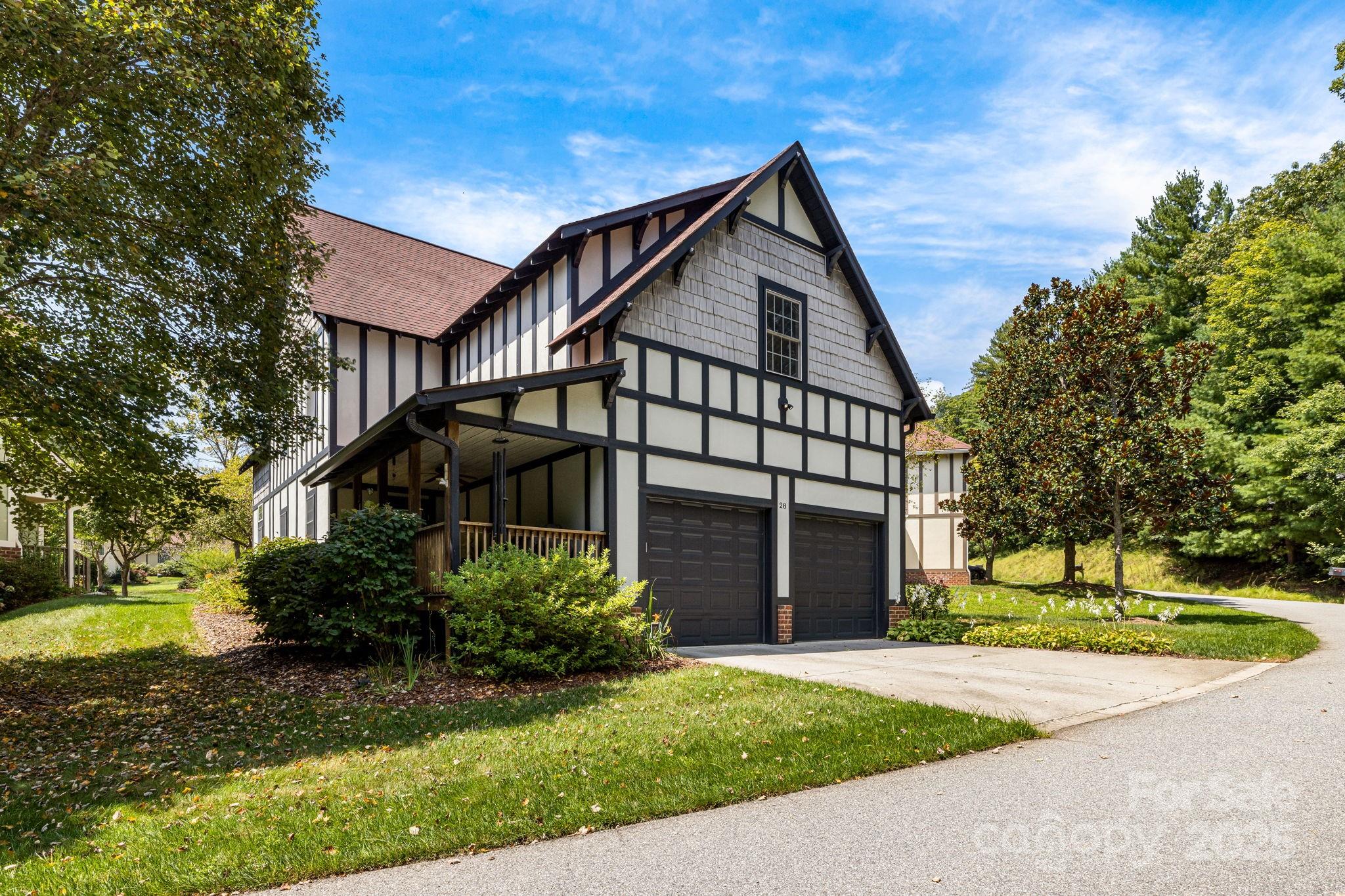 28 Trafalgar Circle Asheville NC 28805