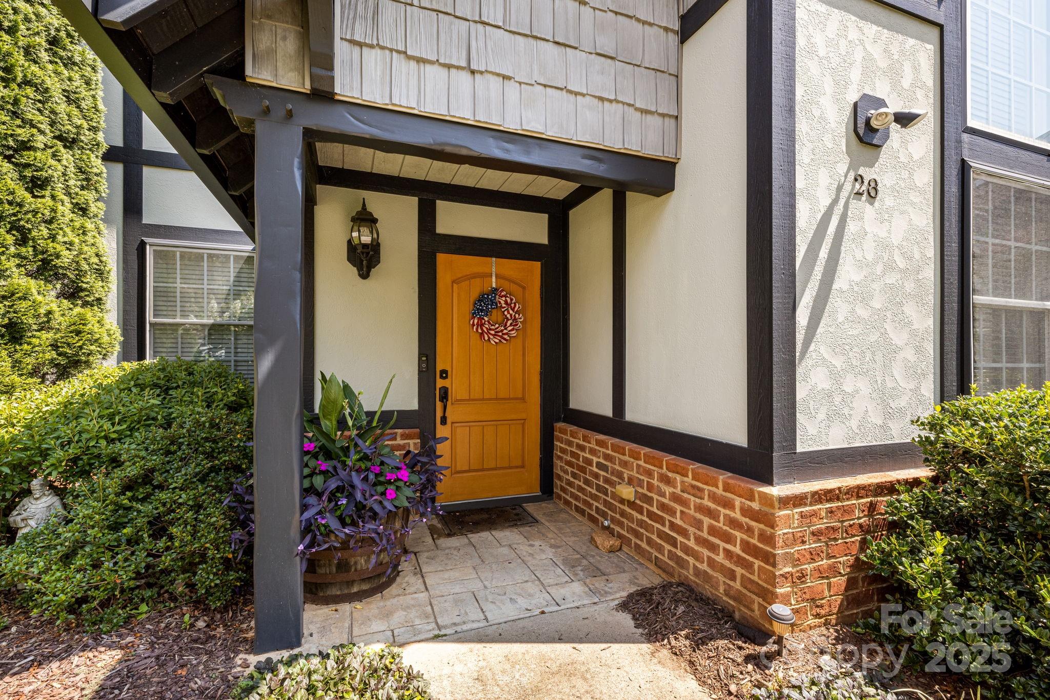 28 Trafalgar Circle Asheville NC 28805