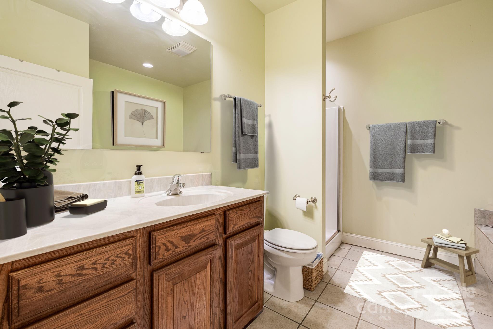 28 Trafalgar Circle Asheville NC 28805