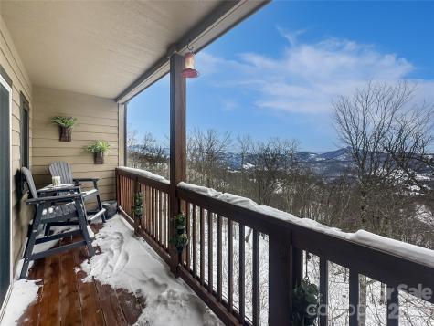 102 Sugar Ski Drive Sugar Mountain NC 28604