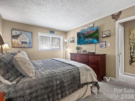 102 Sugar Ski Drive Sugar Mountain NC 28604