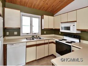 494 Windswept Drive Asheville NC 28801