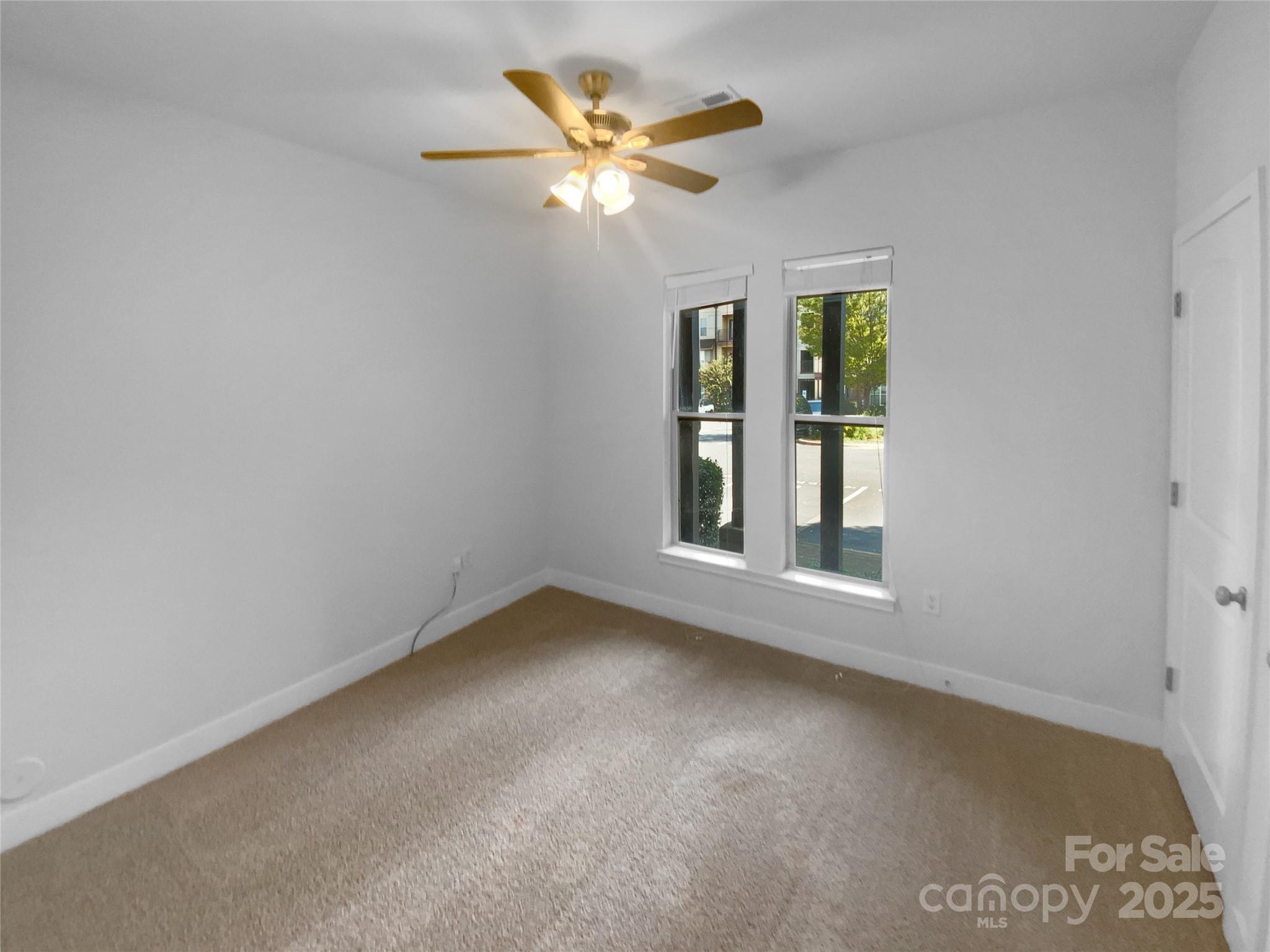 1031 Skyline View Way Charlotte NC 28204