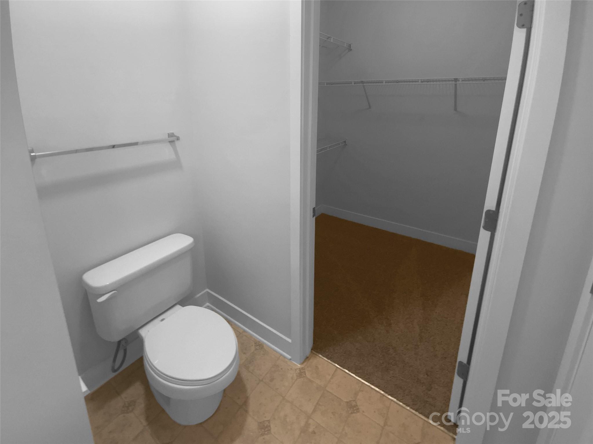 1031 Skyline View Way Charlotte NC 28204