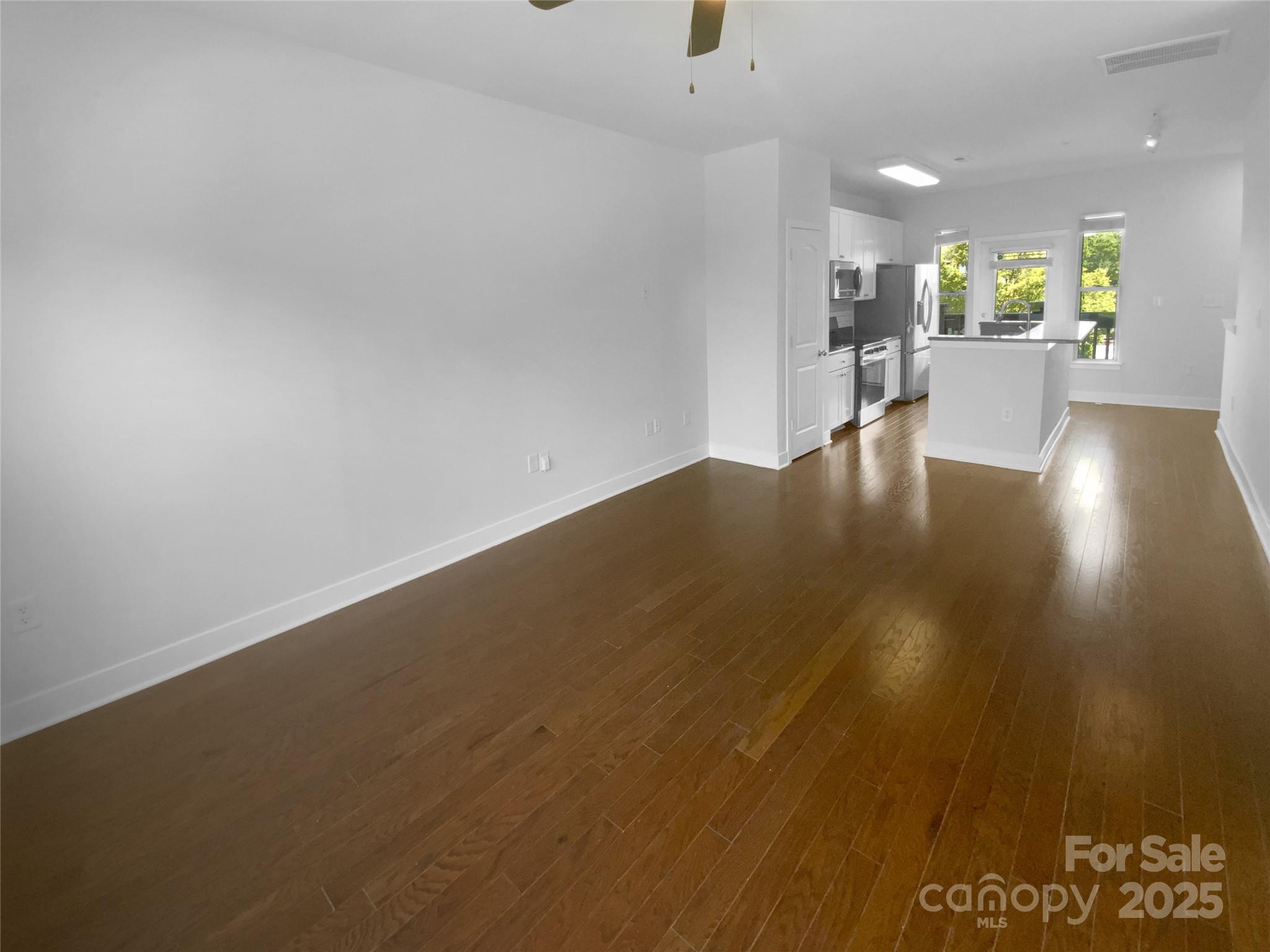 1031 Skyline View Way Charlotte NC 28204