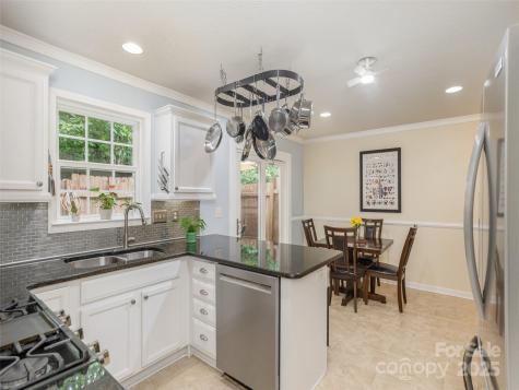 24 Lanceford Circle Fletcher NC 28732