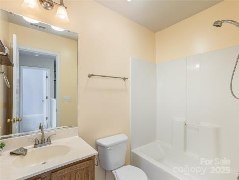 24 Lanceford Circle Fletcher NC 28732