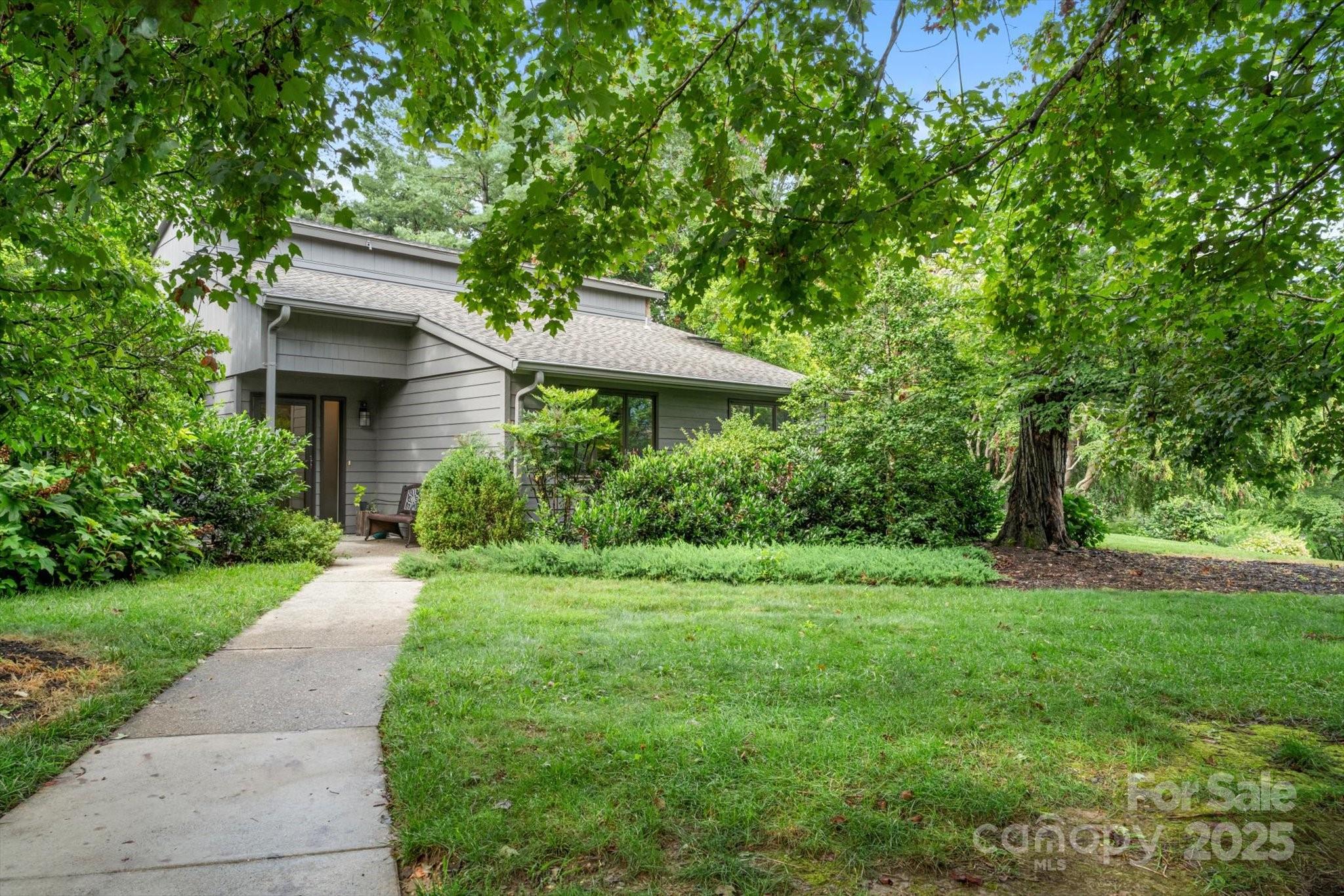 470 Crowfields Drive Asheville NC 28803