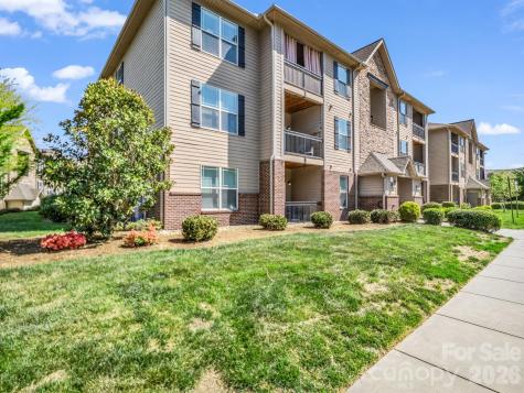 91 Brickton Village Circle Fletcher NC 28732