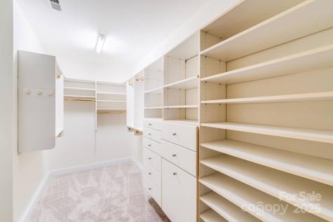 5601 Fairview Road Charlotte NC 28209