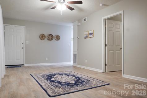 525 12th Street SW Hickory NC 28602