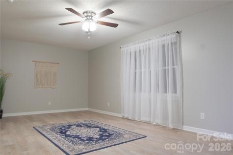 525 12th Street SW Hickory NC 28602