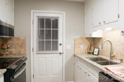 525 12th Street SW Hickory NC 28602