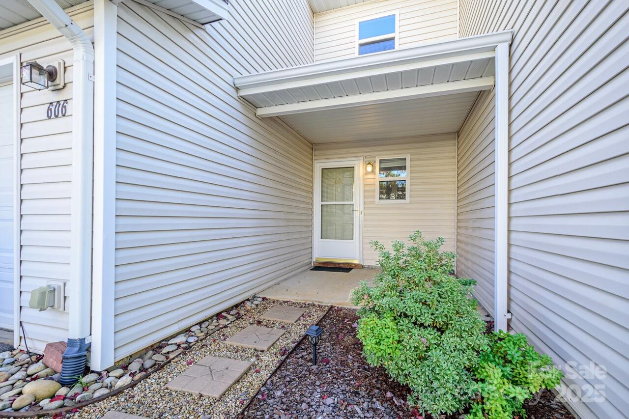 606 Olde Covington Way Arden NC 28704