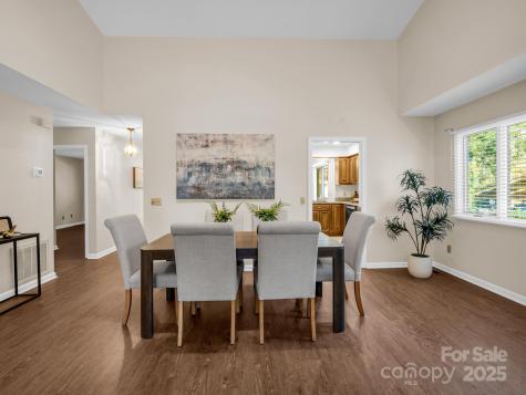 502 Live Oak Lane Hendersonville NC 28791