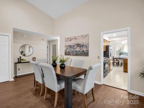 502 Live Oak Lane Hendersonville NC 28791