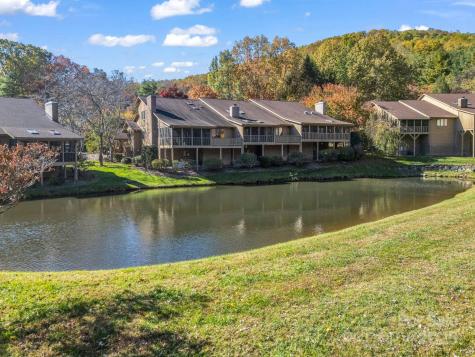 502 Live Oak Lane Hendersonville NC 28791