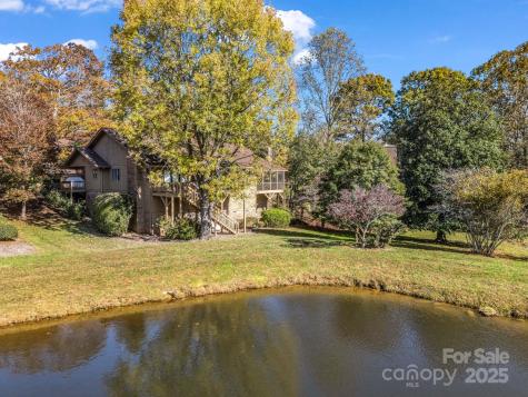 502 Live Oak Lane Hendersonville NC 28791