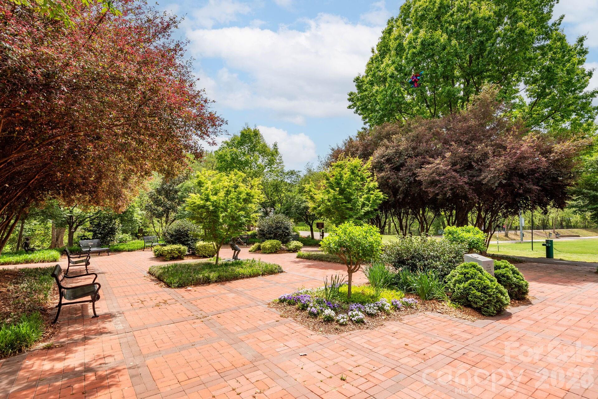 933 Westbrook Drive Charlotte NC 28202
