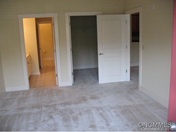 9 Kenilworth Knoll Unit 119 Asheville NC 28805