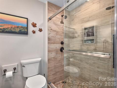 503 Fleetwood Plaza Laurel Park NC 28739