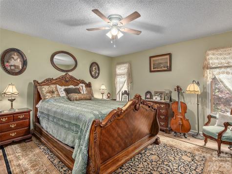 503 Fleetwood Plaza Laurel Park NC 28739