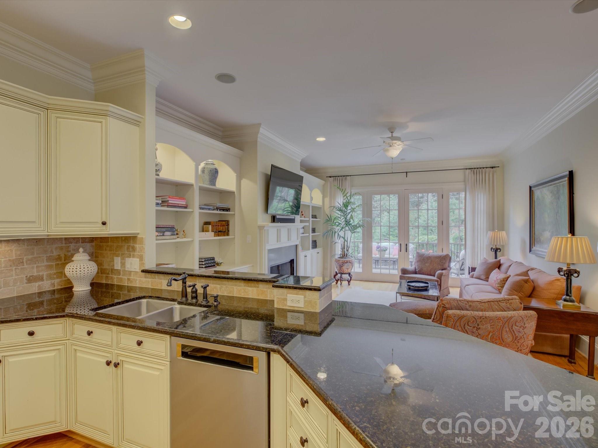 5060 Carmel Road Charlotte NC 28226