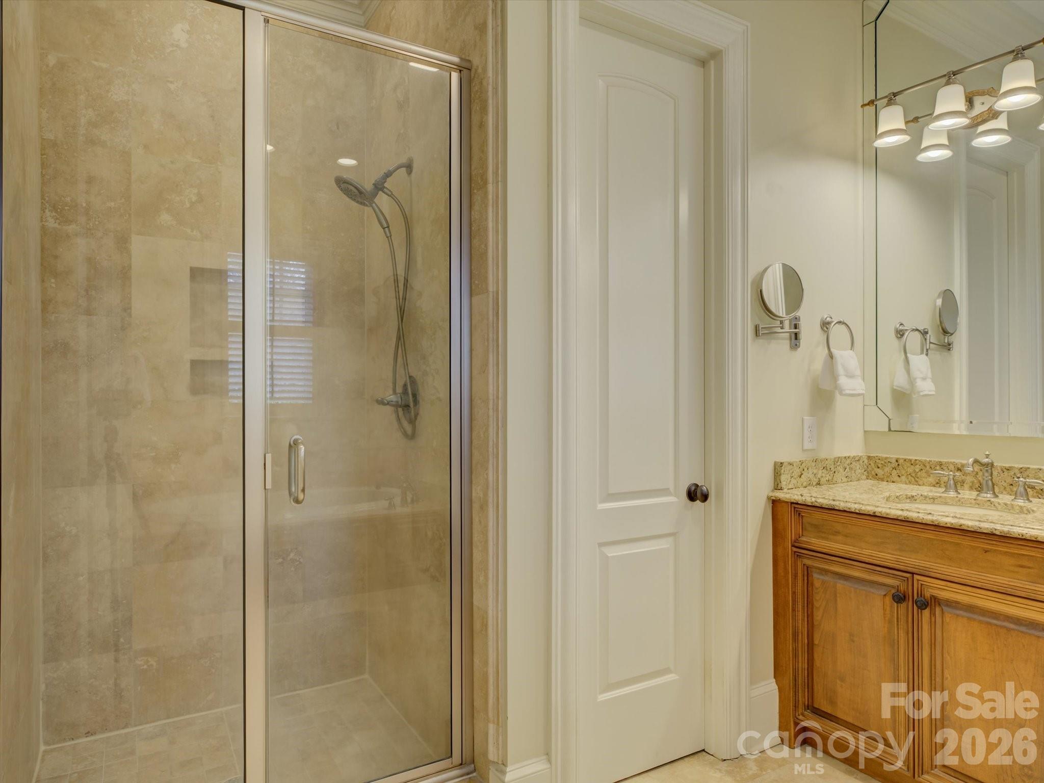 5060 Carmel Road Charlotte NC 28226
