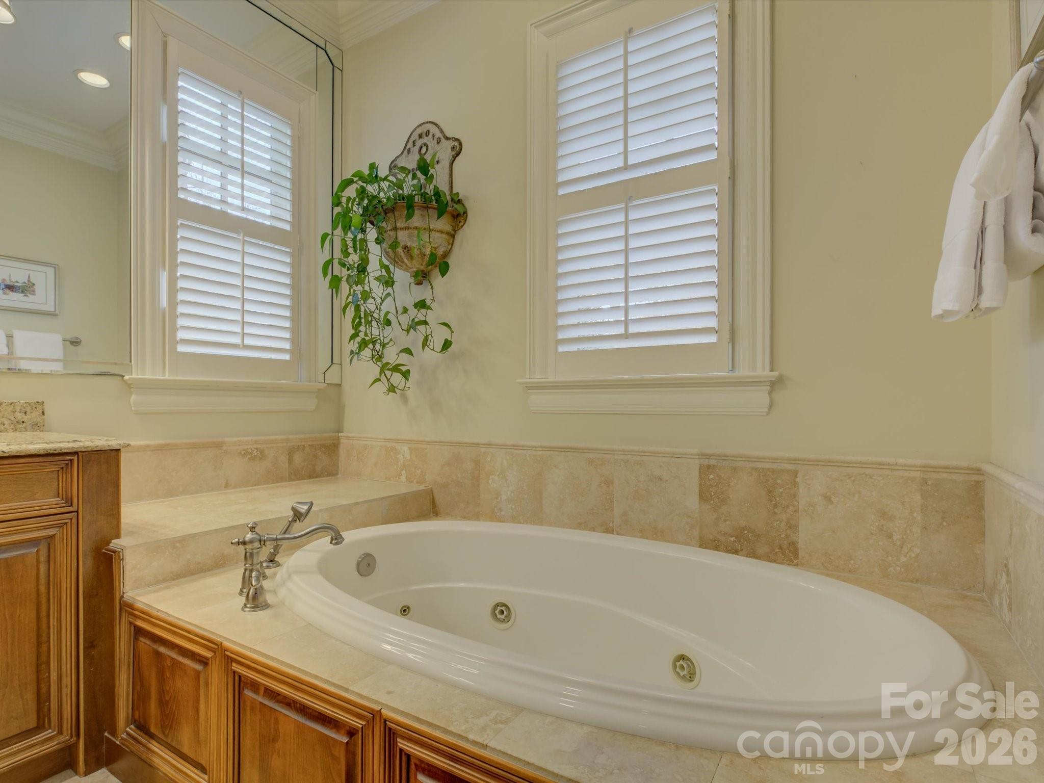 5060 Carmel Road Charlotte NC 28226